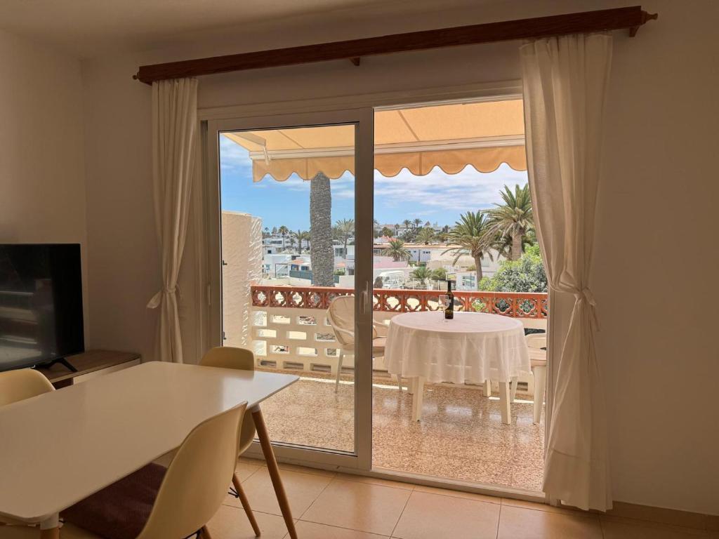Apartment by the Sea at Goleta Beach - 2