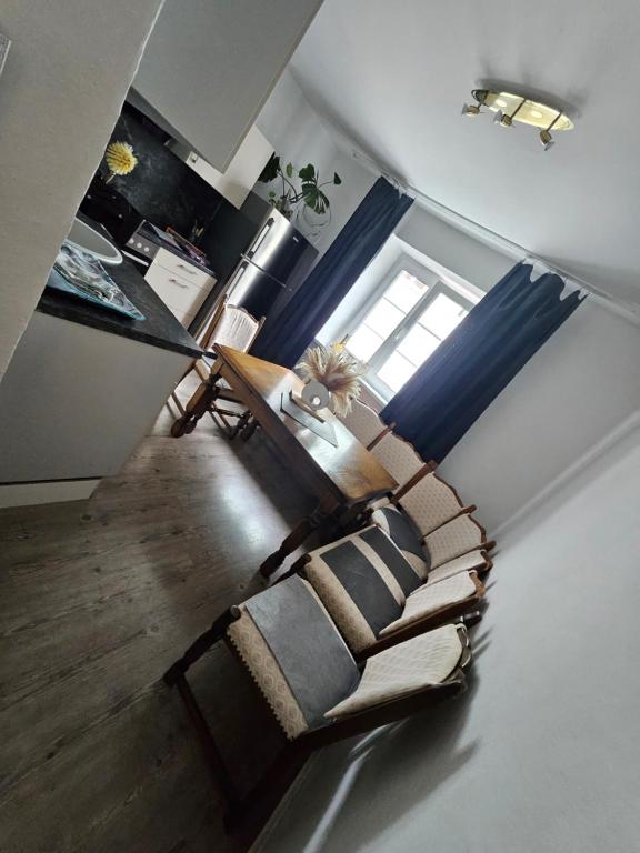 Hemma 4 U , 3 Zimmer Wohnung - 4