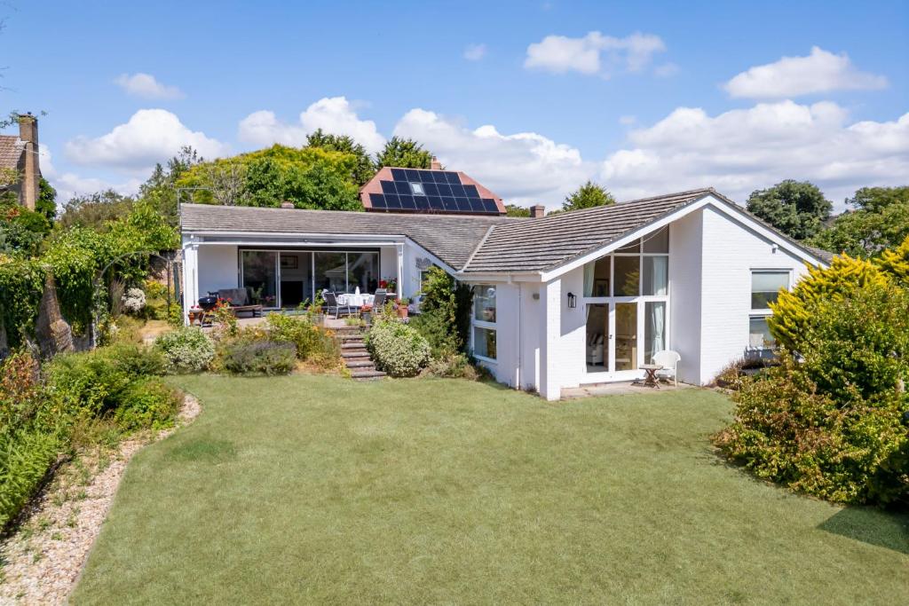 Old Orchard House, Wareham