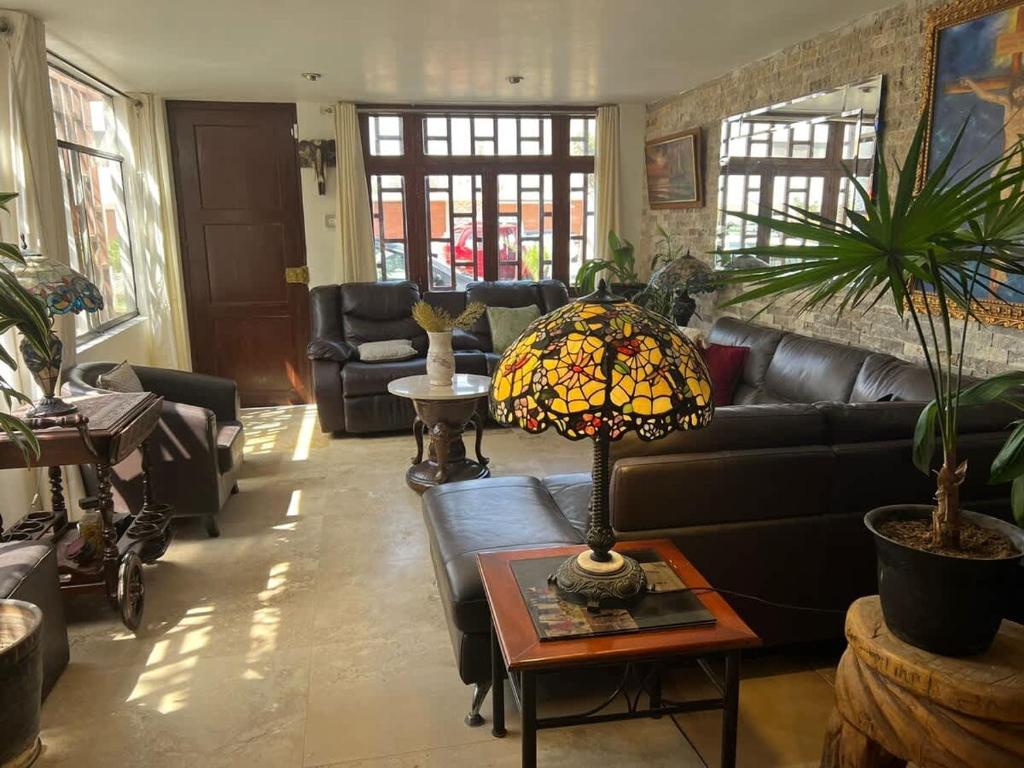Inviting 3BR View & Terrace in Pisco - 5