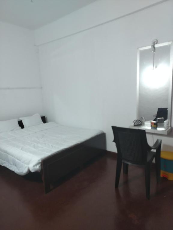 Chandima Guest House and Walkers Pub, Elpitiya