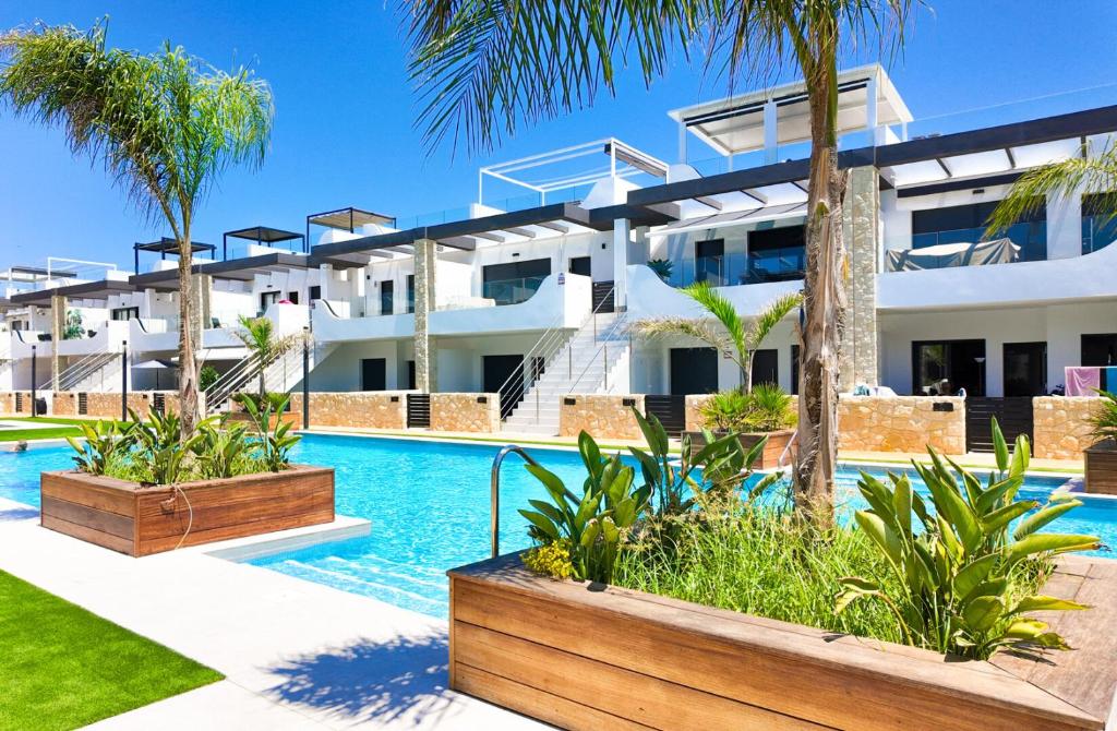 Apartment Palm View, Punta Prima