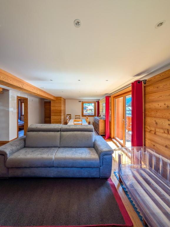 Magnifique chalet avec vue Centre Champéry, Champéry