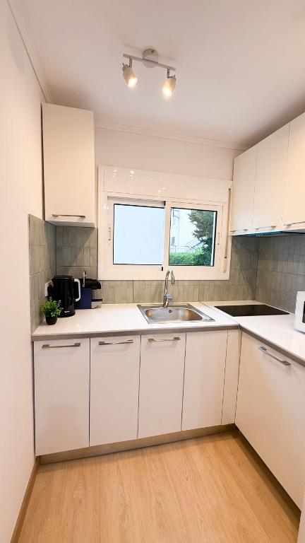 104 - Beachside Renovated 1BR apt 5 min from Beach - 4
