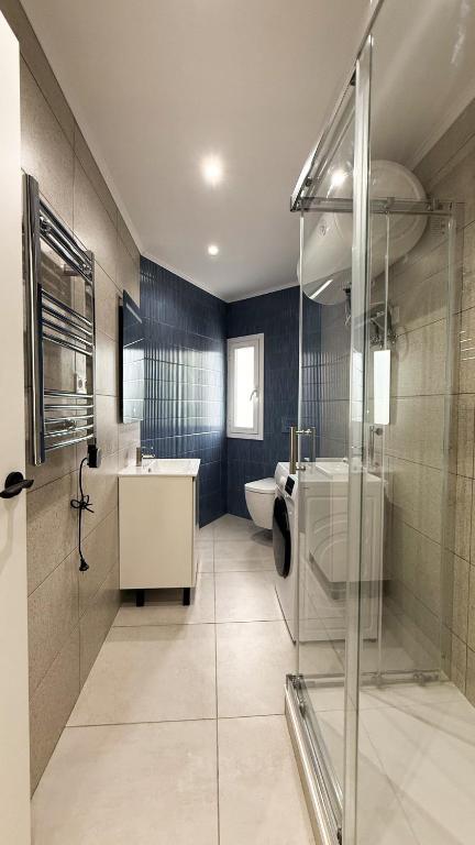 109 - Beachside Renovated 1BR apt 5 min from Beach - 4