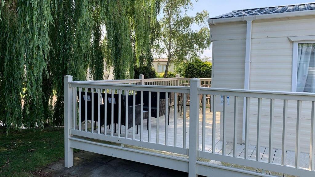 Lovely 8 Berth Caravan At Southview Holiday Park, Skegness Ref 33023M, Skegness