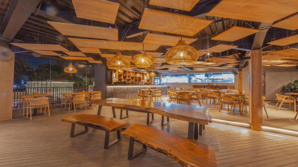 스위트5 호텔 수영장