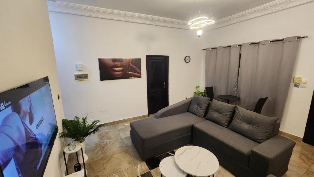 Dave Appartement, Godomè