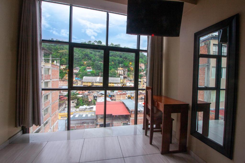 - Hotel Luxor --- Chanchamayo --- - 4