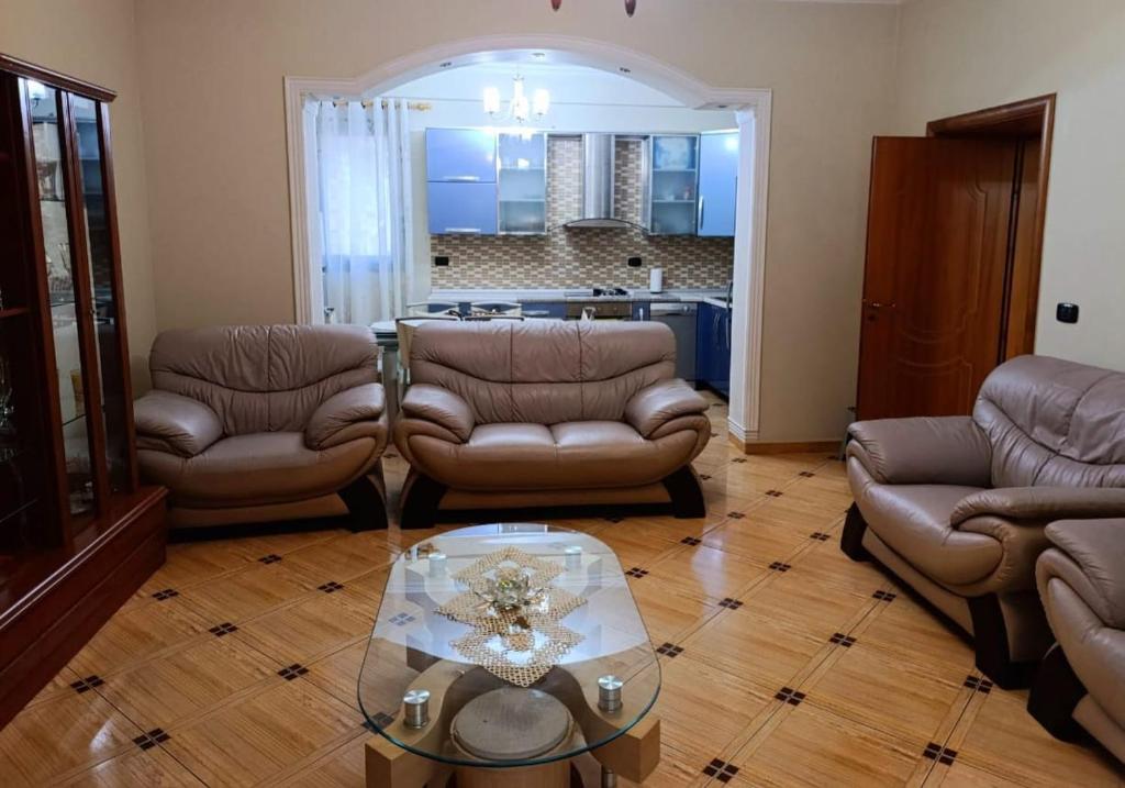 Hasimaj apartament, Vlorë