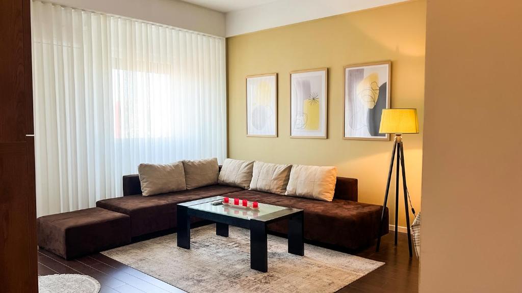 Noe Apartment - Cozy & Central - Walk Everywhere, Priština