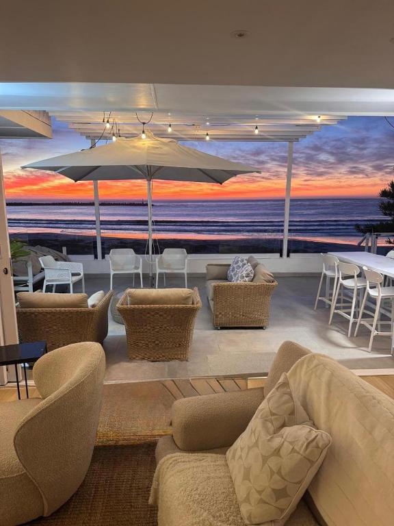 Sunset Shores, Lambertʼs Bay