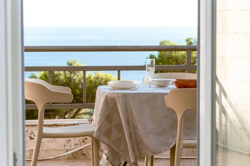 Peaceful Sea View Apartment - 1