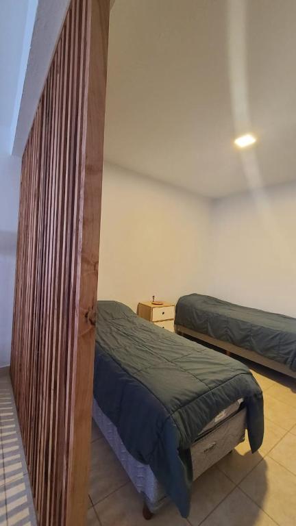 CASA "B" BARRIO 14 de Octubre - Neuquén RUTA 7 - - 4