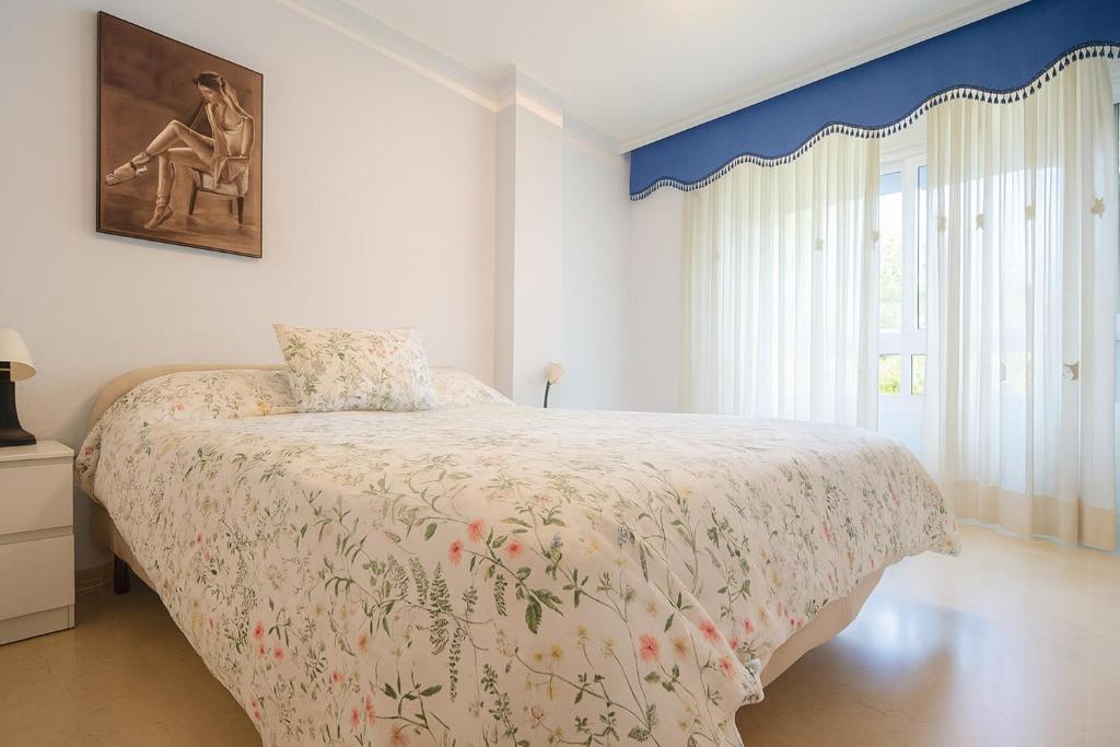 Aparment Neptuno- located on the promenade a few metres from the beach. - 5