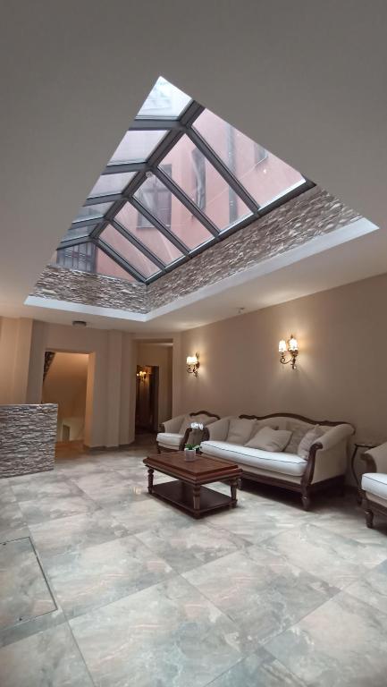 Spacious apartment by the park, Riga