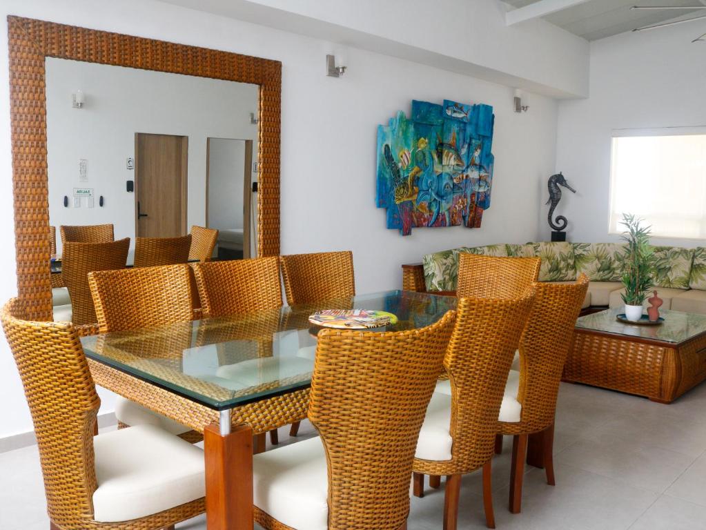Habitación de lujo con piscina y jacuzzi en Crespo - 2 - 1