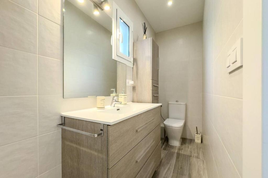 Comfort, Style & Value near Barceloneta Beaches - 4