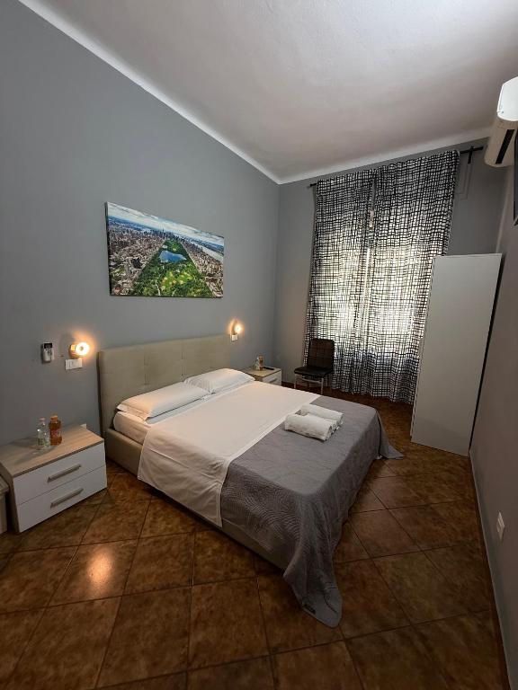 Crown Guest House - 2