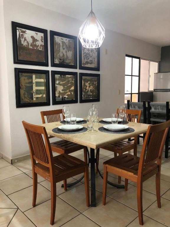 MAI Cozy Apartment 2BR AC and Parking Quiet Stay - 1