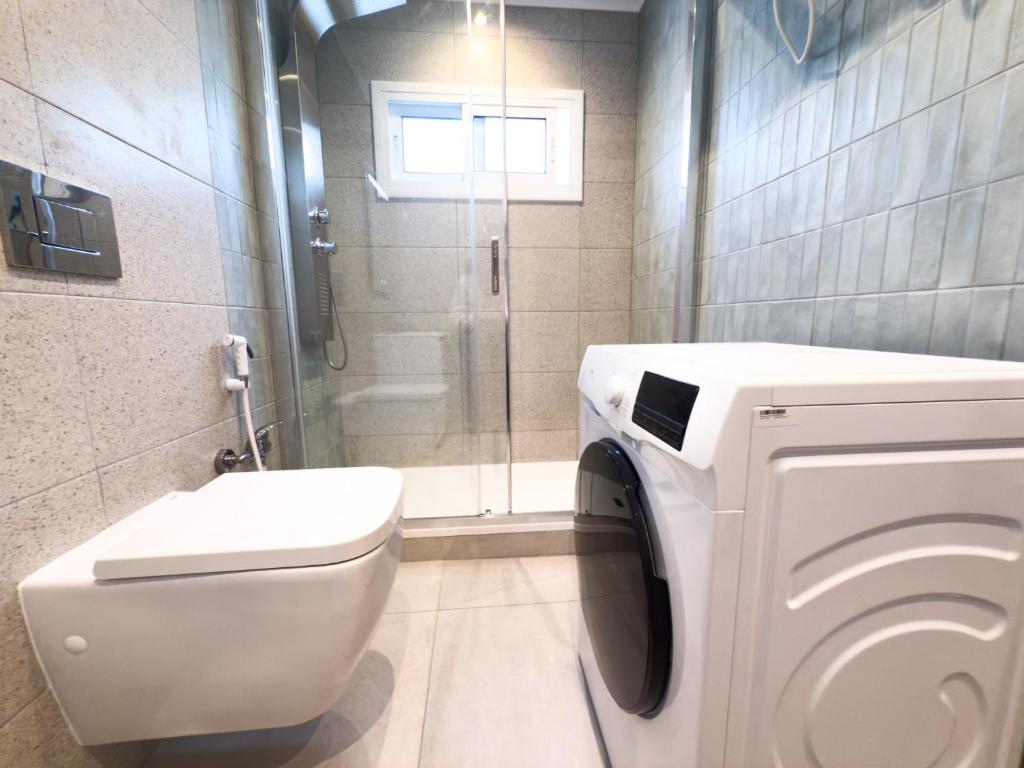 104 - Beachside Renovated 1BR apt 5 min from Beach - 5
