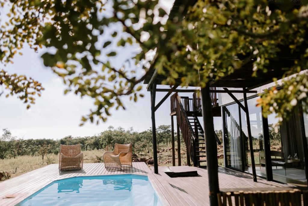 Rhino Plains, Welgevonden Game Reserve