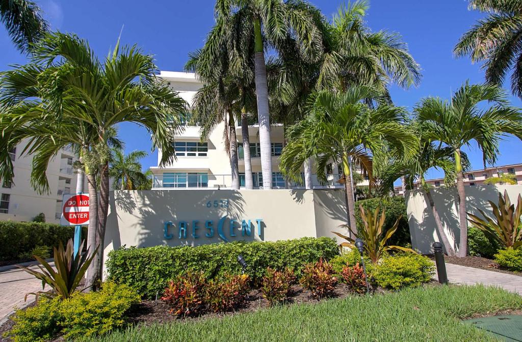 Crescent 305, Siesta Key