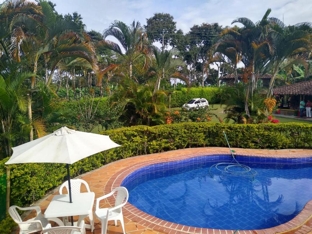 Finca Hotel Rancho Panajuanos - 3