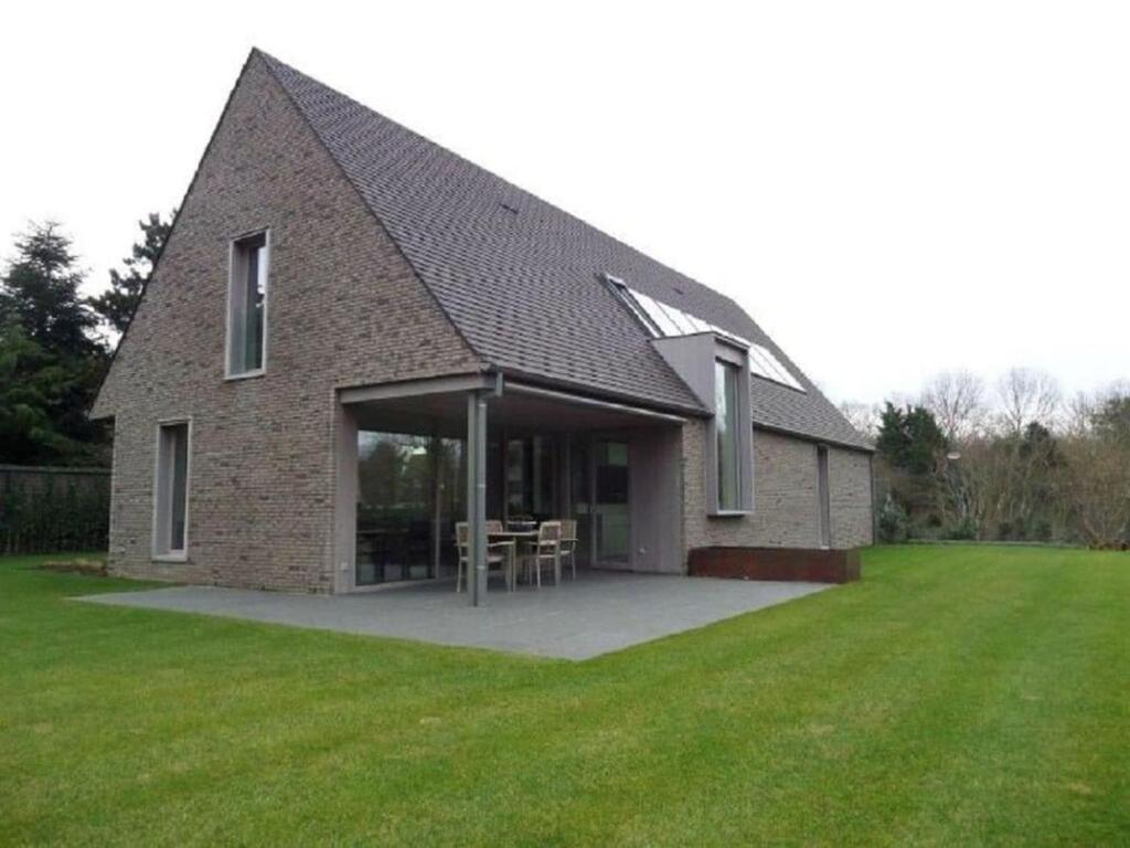 The Breakdown at Sea, De Panne