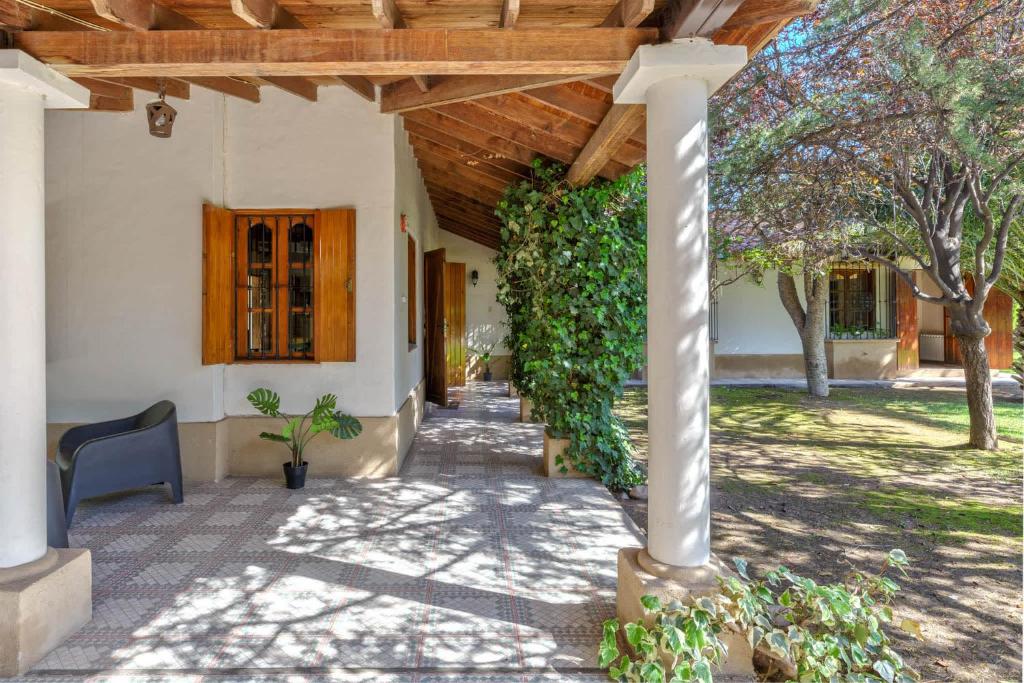 MOT Alzaga 5100 - 4 Bd House Pool BBQ Daily Housekeeping! - 3