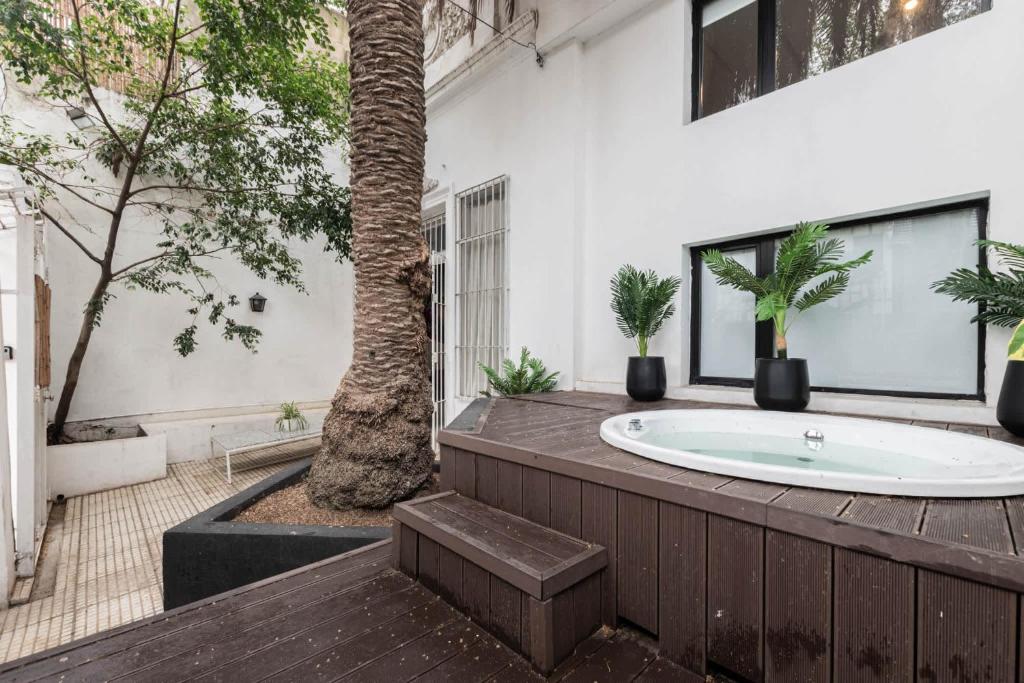 MOT Villa Teodoro Garcia 2100 - 6 Bd Embassies Zone - 3