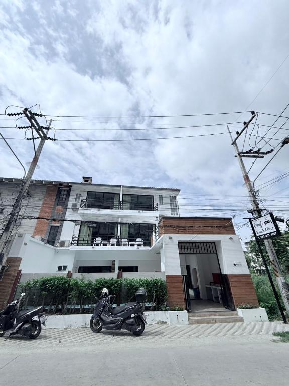 Ging's Beach & Pool, Hua Hin