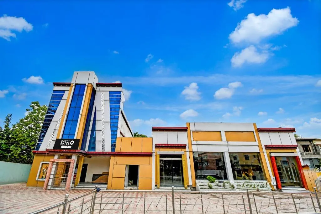 Super Hotel O DIET College Sasaram Formerly Maurya Banquet Hall，位于Sasarām的酒店