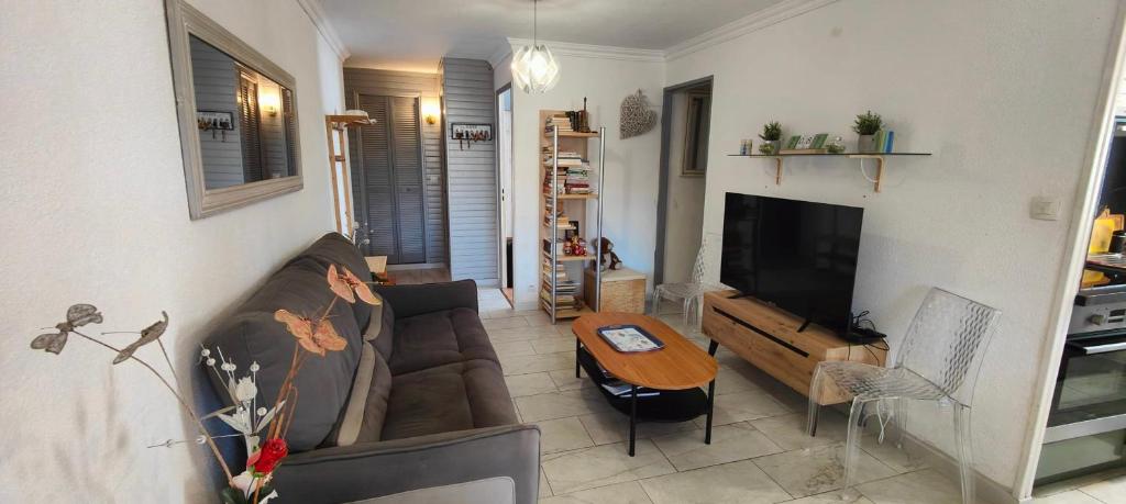 Nice 2P with Wifi & swimming pool near city center - 2