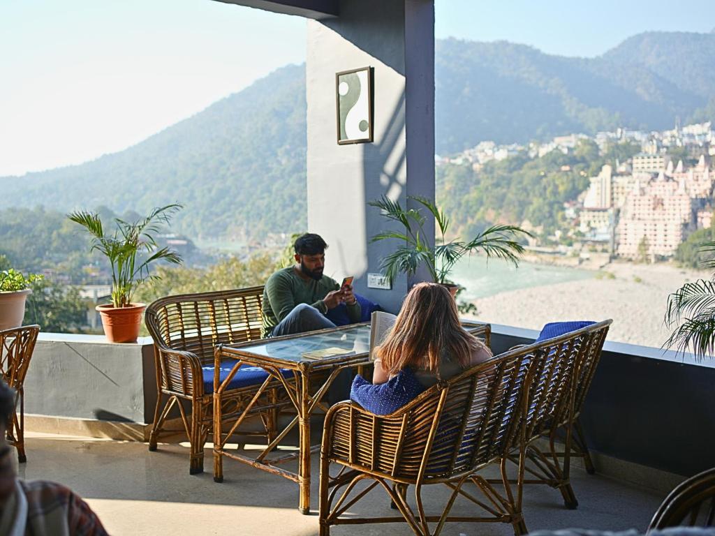 Skyard Hostel Rishikesh - Laxman Jhula