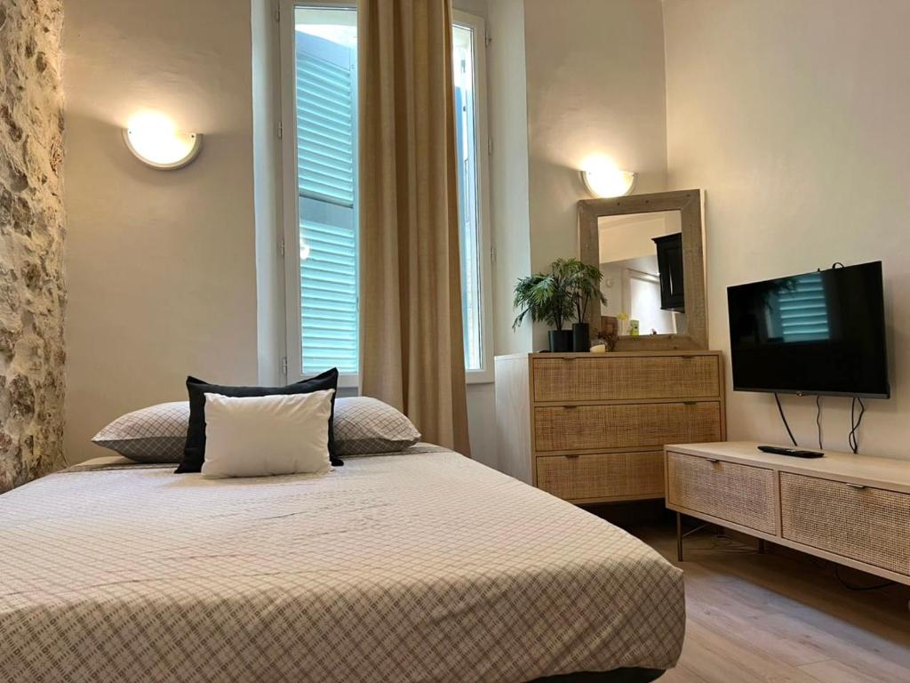 Studio dans le vieil Antibes - 2