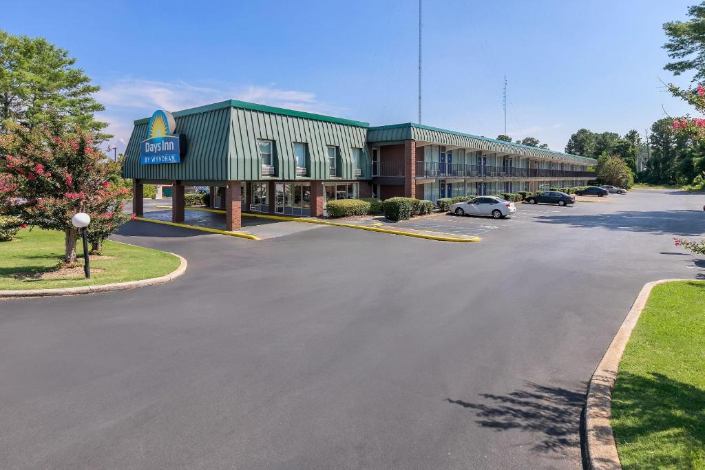 Days Inn by Wyndham Seneca-Clemson, Seneca