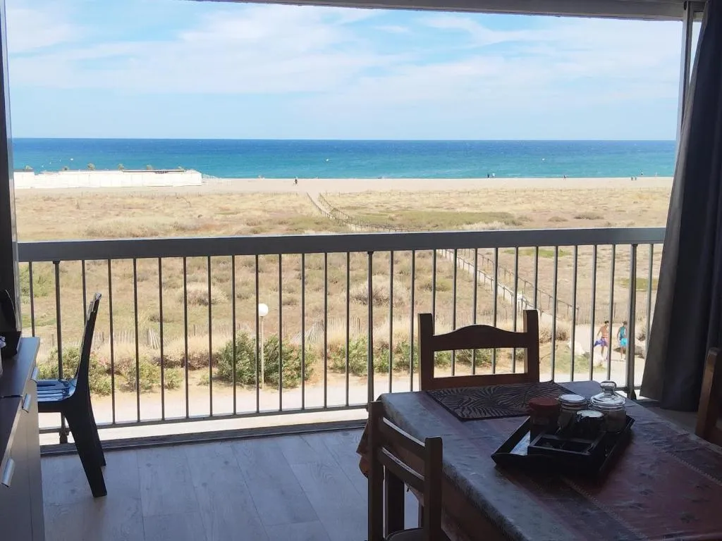 Bel appartement spacieux front de mer，位于乐巴凯尔斯的酒店
