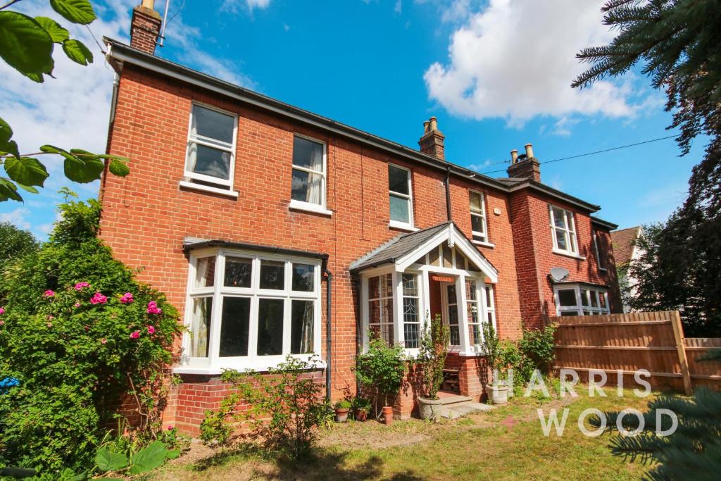 Beaulieu, East Bergholt