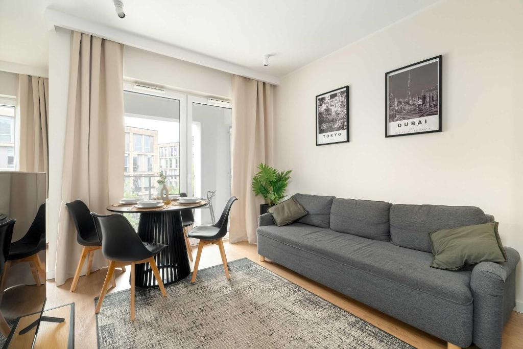 Modern Studio with Parking near Lake Malta by Noclegi Renters, Poznaň