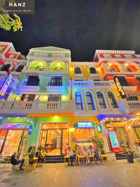 HANZ VeniceRiver Power MIA Grand World