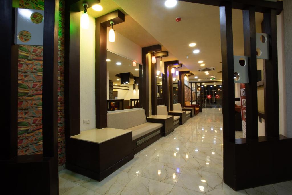 Star Emirates Inn