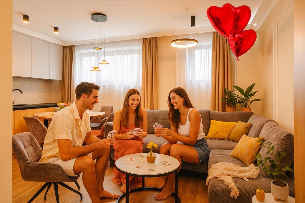 Elegant 2BR Escape - Zorilor Charm with Parking, Kluž