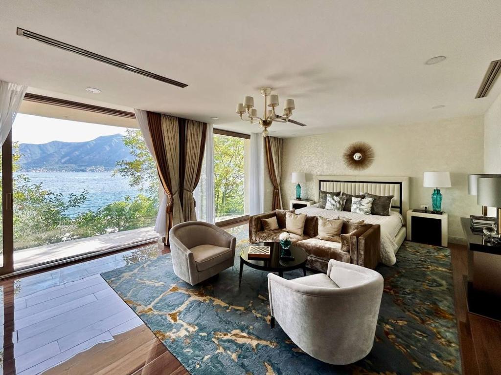 Seafront Azure Haven, Kotor