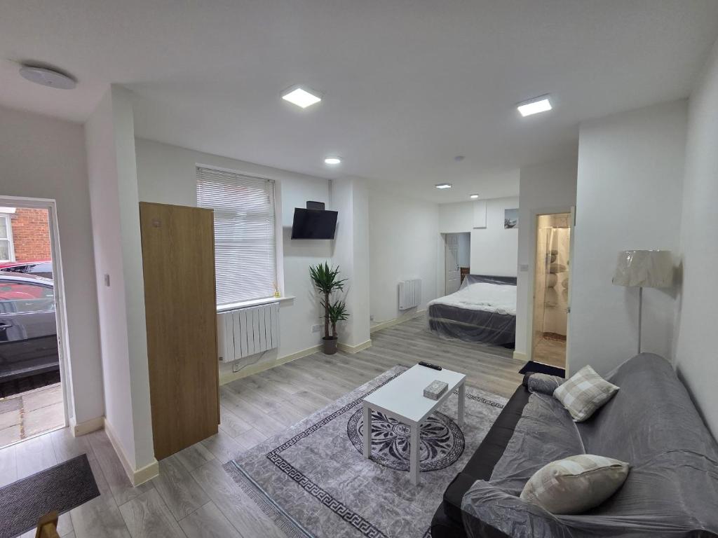 Preston Studio Flat, Preston