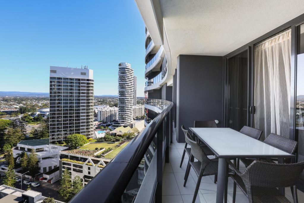 Modern Elegance At The Oracle, Gold Coast
