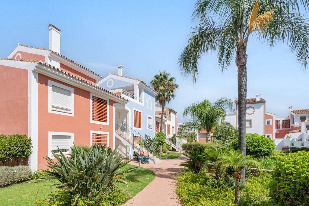 El Paraíso - Apartment with Sunny Terrace & Shared Pool - 3