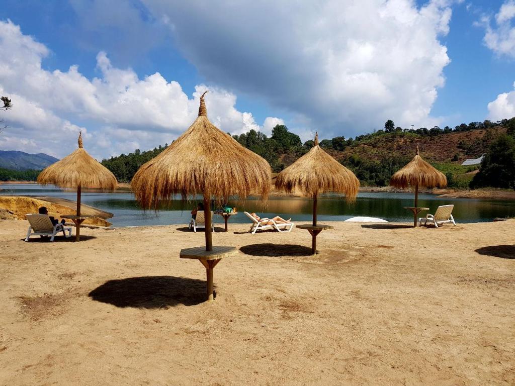 Pietrasanta hotel campestre frente a la represa del Peñol y Guatape - 2