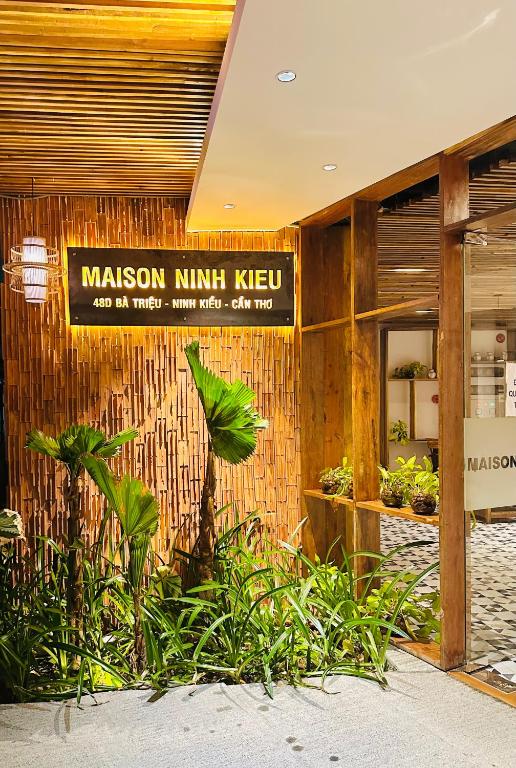 303MSNK Luxe Spacious Studio l Balcony 303MSNK Luxe Spacious Studio l Balcony