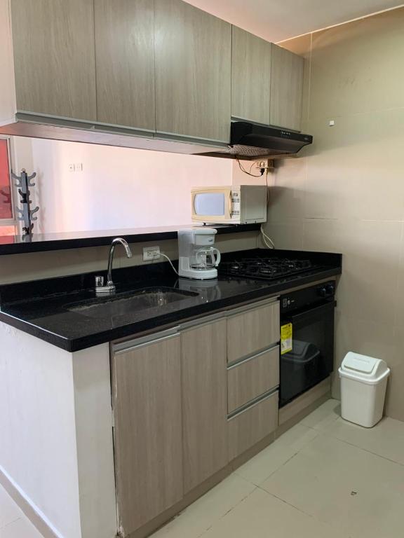 Comodo apto 3 hab cerca a la playa - 2